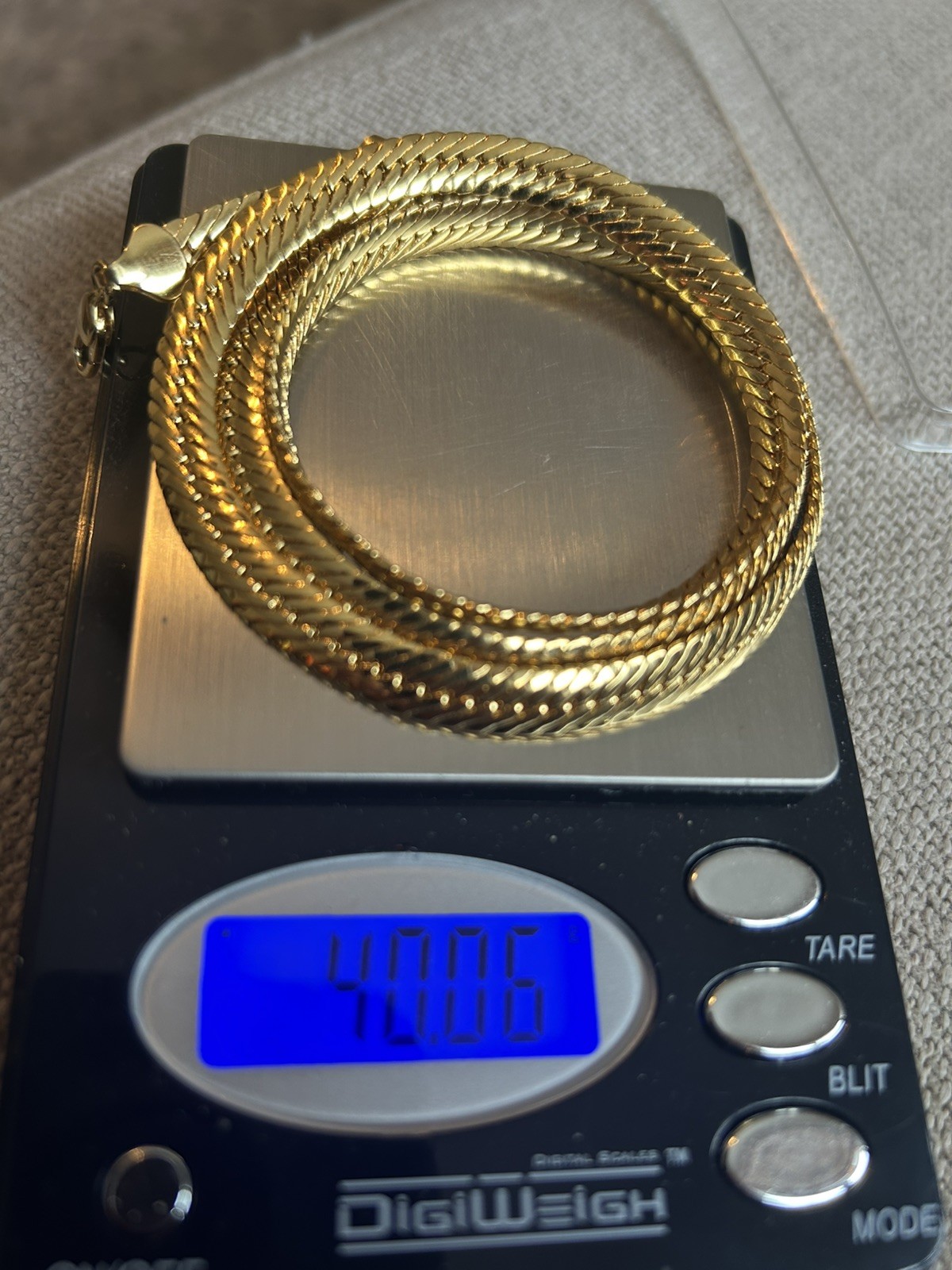 Vintage 24” Herringbone Chain Necklace Gold Tone Wide 6 mm Unisex