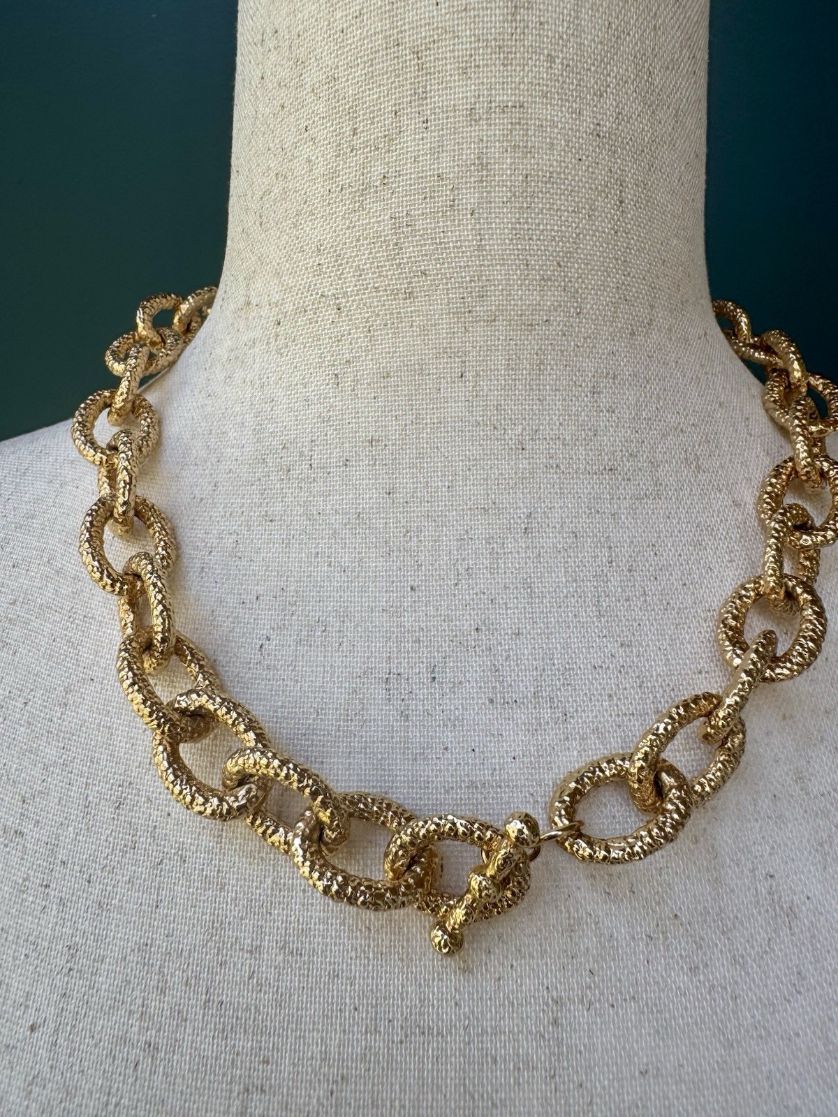 Gold Tone Textured Oval Link Chain Necklace Metal Toggle Closure