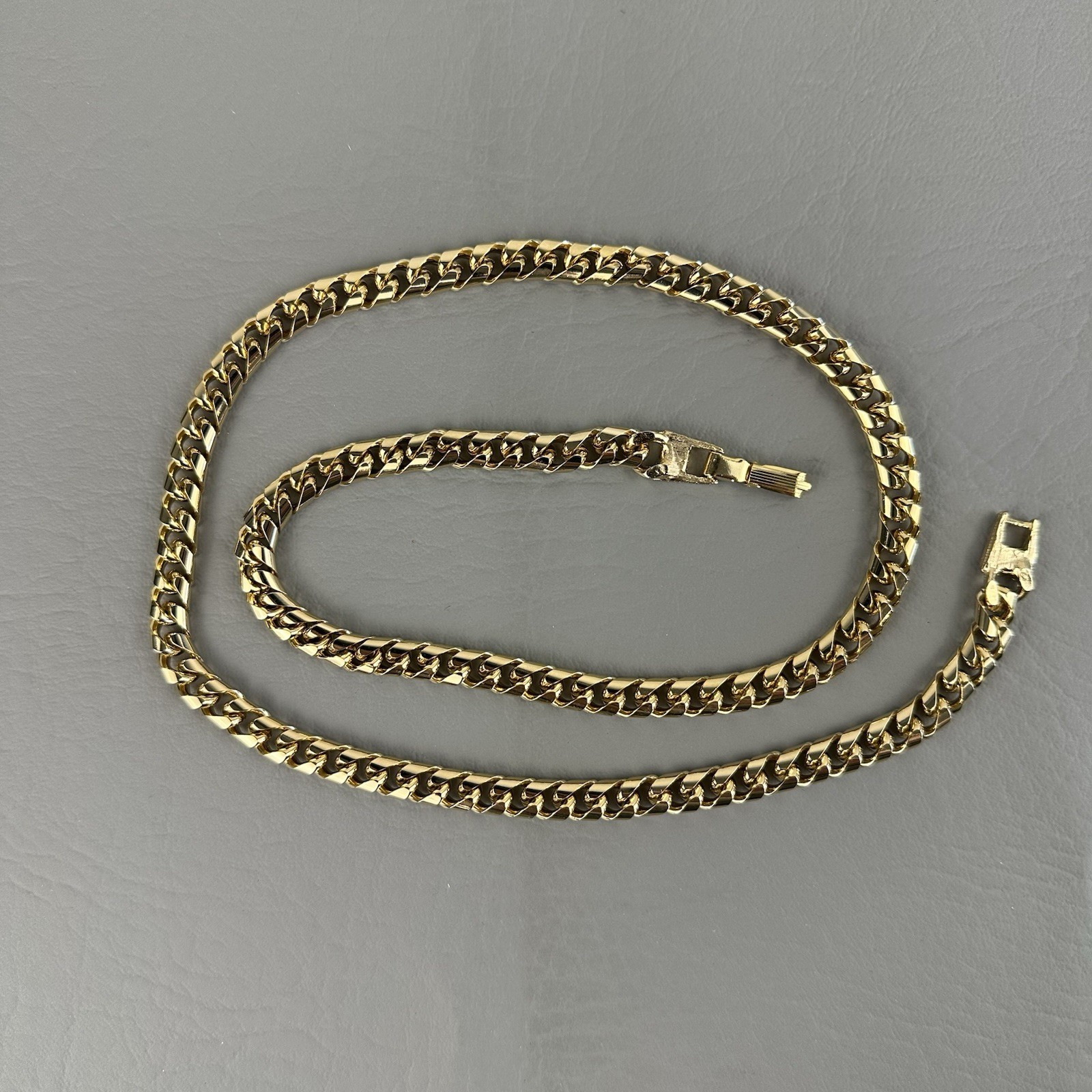Vintage Necklace Gold Tone Flat Curb Chain Unisex Heavy 24″ 77g
