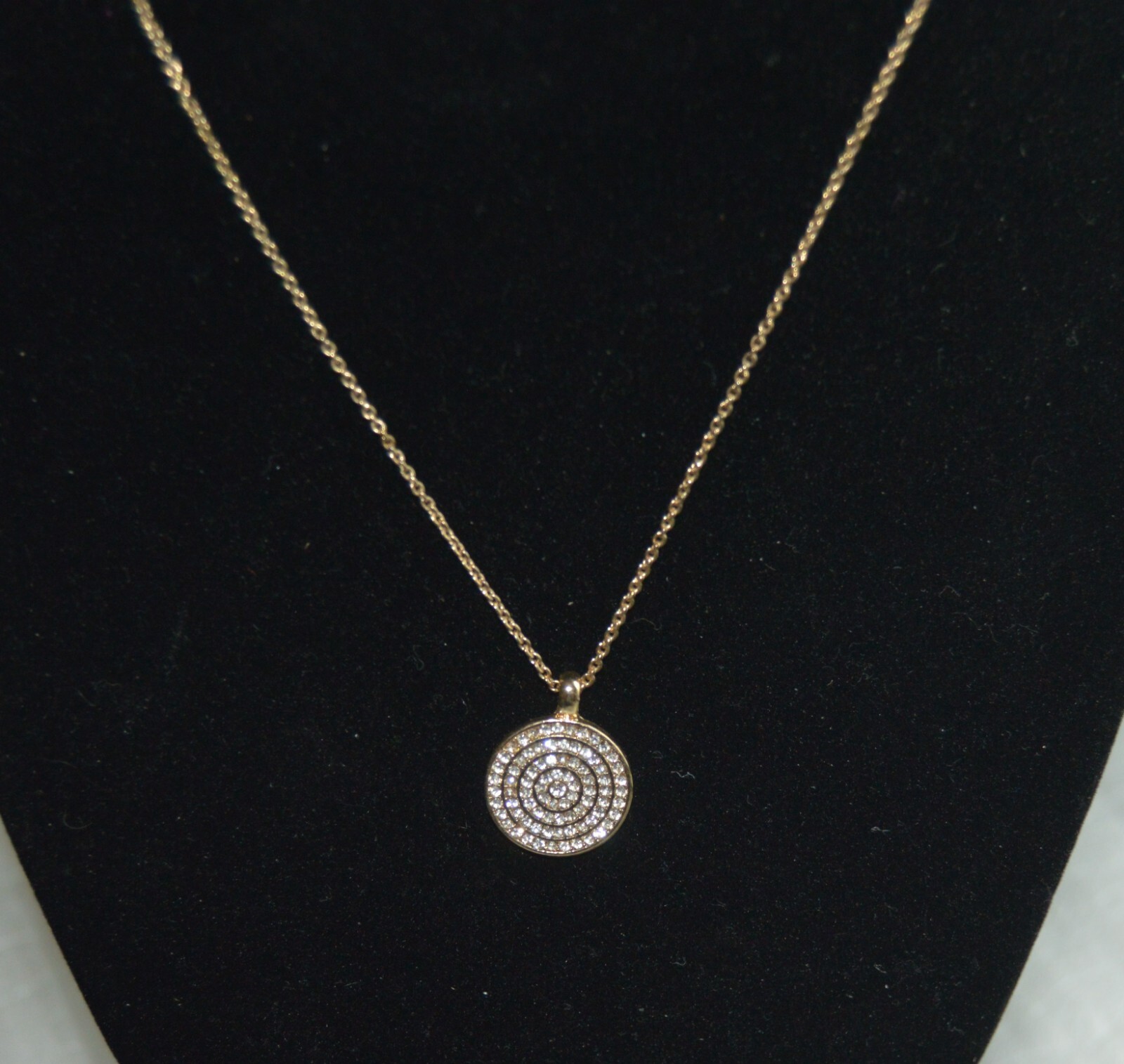 Round Pendant with Clear Settings Gold Tone Necklace 15+ in., Jewelry