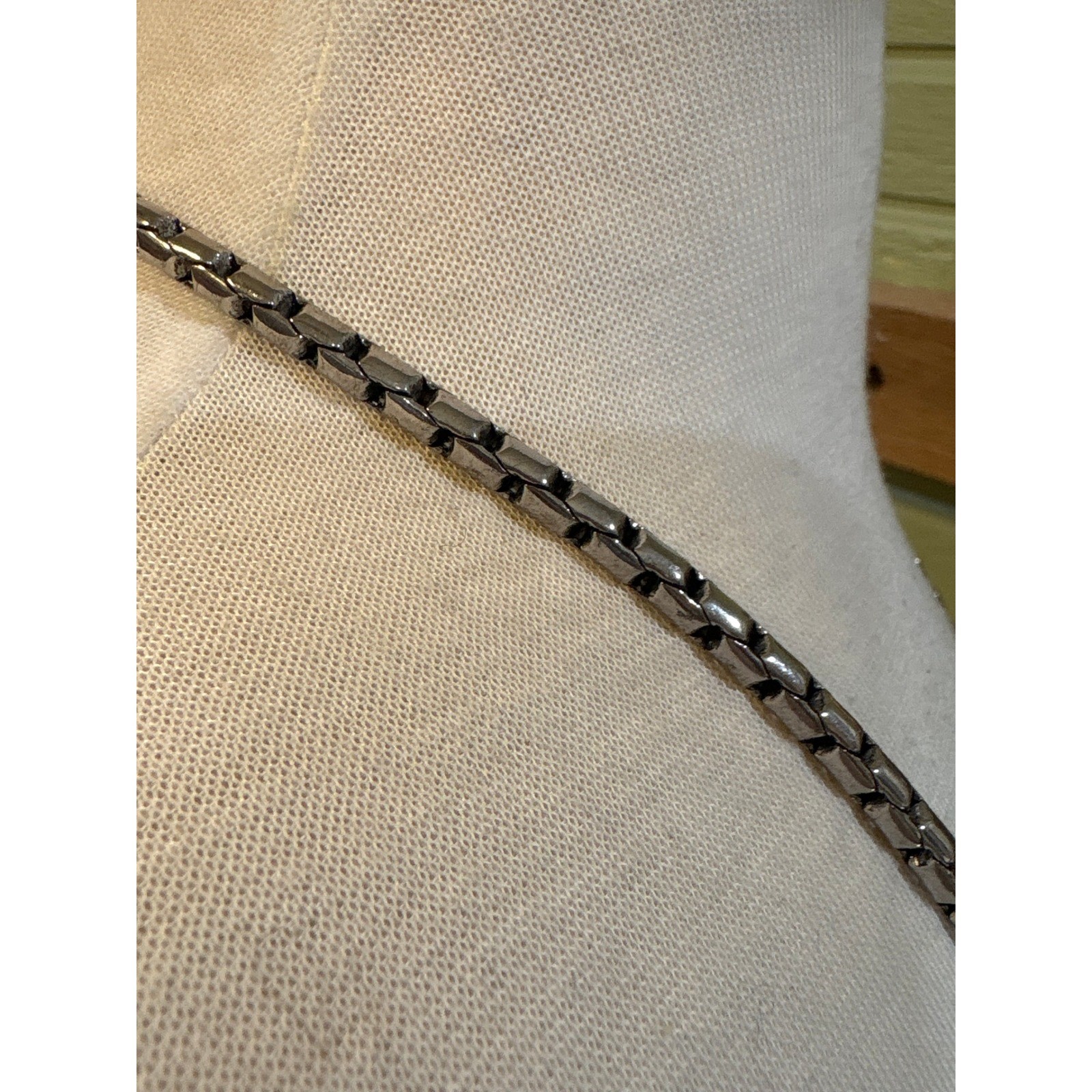 Gunmetal Silver Tone Rounded Box Chain Necklace 28 Inch Lobster Clasp