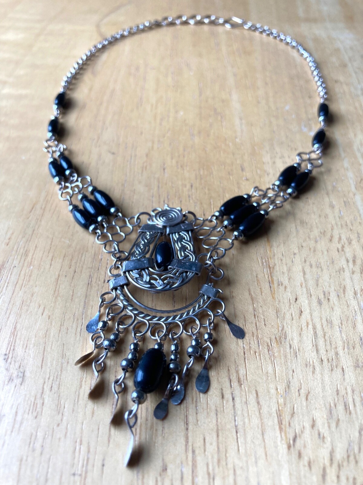 New Handmade Peruvian Alpaca Silver Black Beaded Chocker Necklace 17″ Long