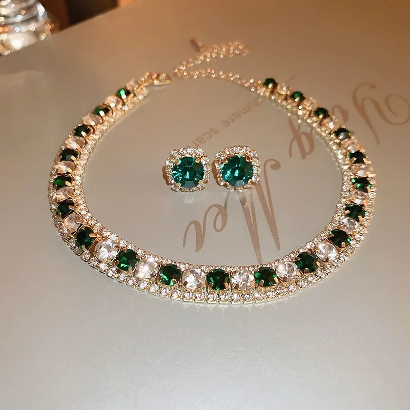 Women’s Rhinestone Decorated Necklace & EarringsTrendy Jewelry Set